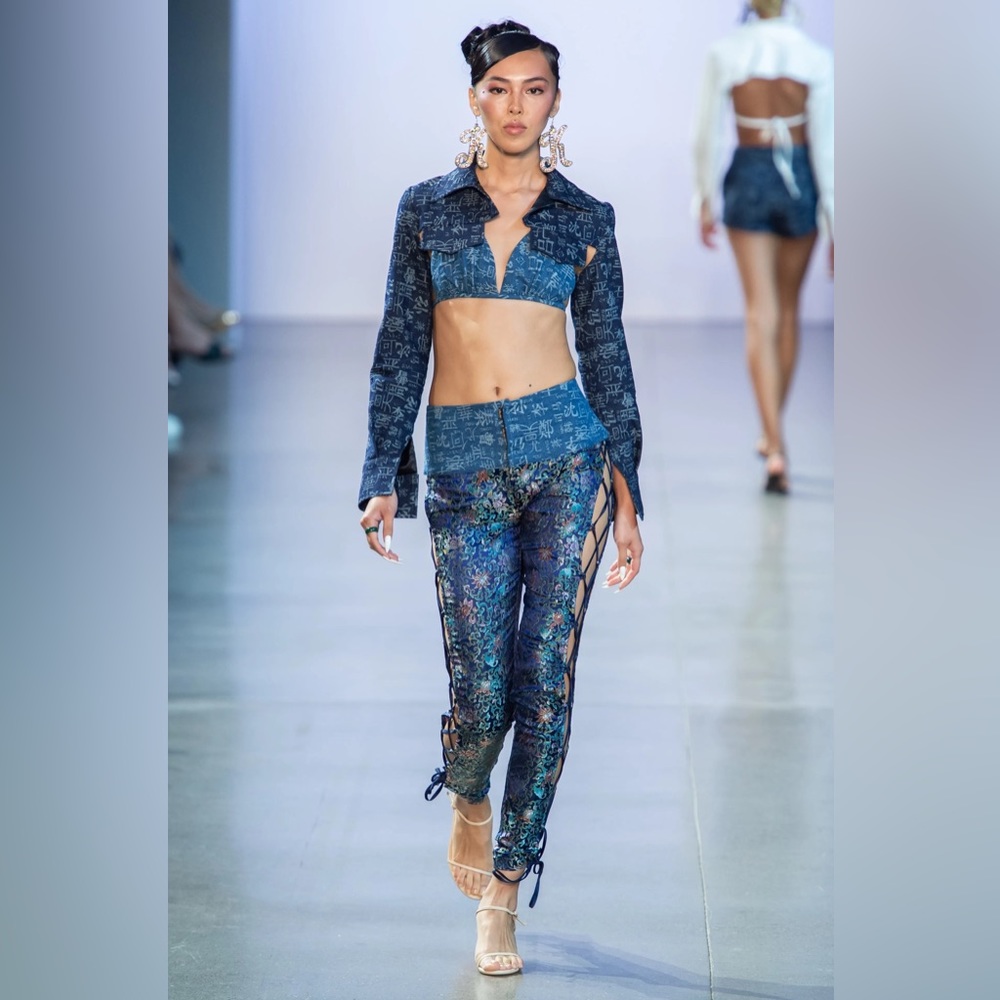 Kim shui laced sides runway pants